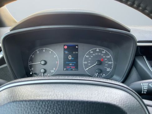 Used 2025 Toyota Corolla SE FWD image 12