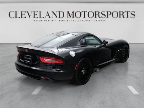 Used 2017 Dodge Viper SRT-10 RWD image 4