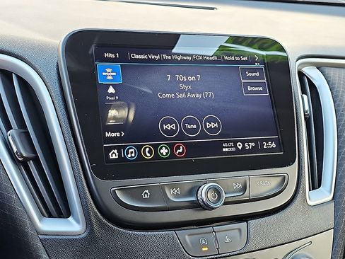 Used 2023 Chevrolet Malibu LT image 16