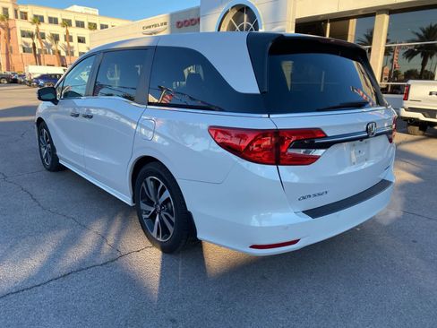 Used 2023 Honda Odyssey Touring image 9