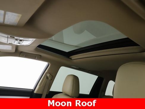 Used 2016 Toyota Highlander XLE image 17