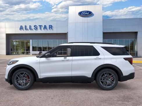 New 2026 Ford Explorer ST-Line w/ ST-Line Street Pack RWD image 3