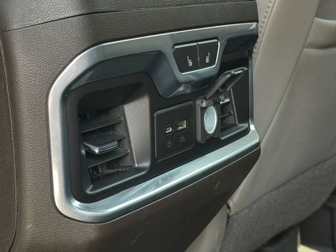 Used 2021 GMC Sierra 1500 SLT AWD/4WD image 24