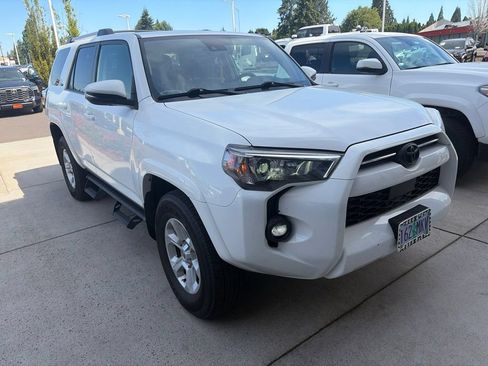 Certified 2023 Toyota 4Runner SR5 Premium w/ Moonroof Package AWD/4WD image 2