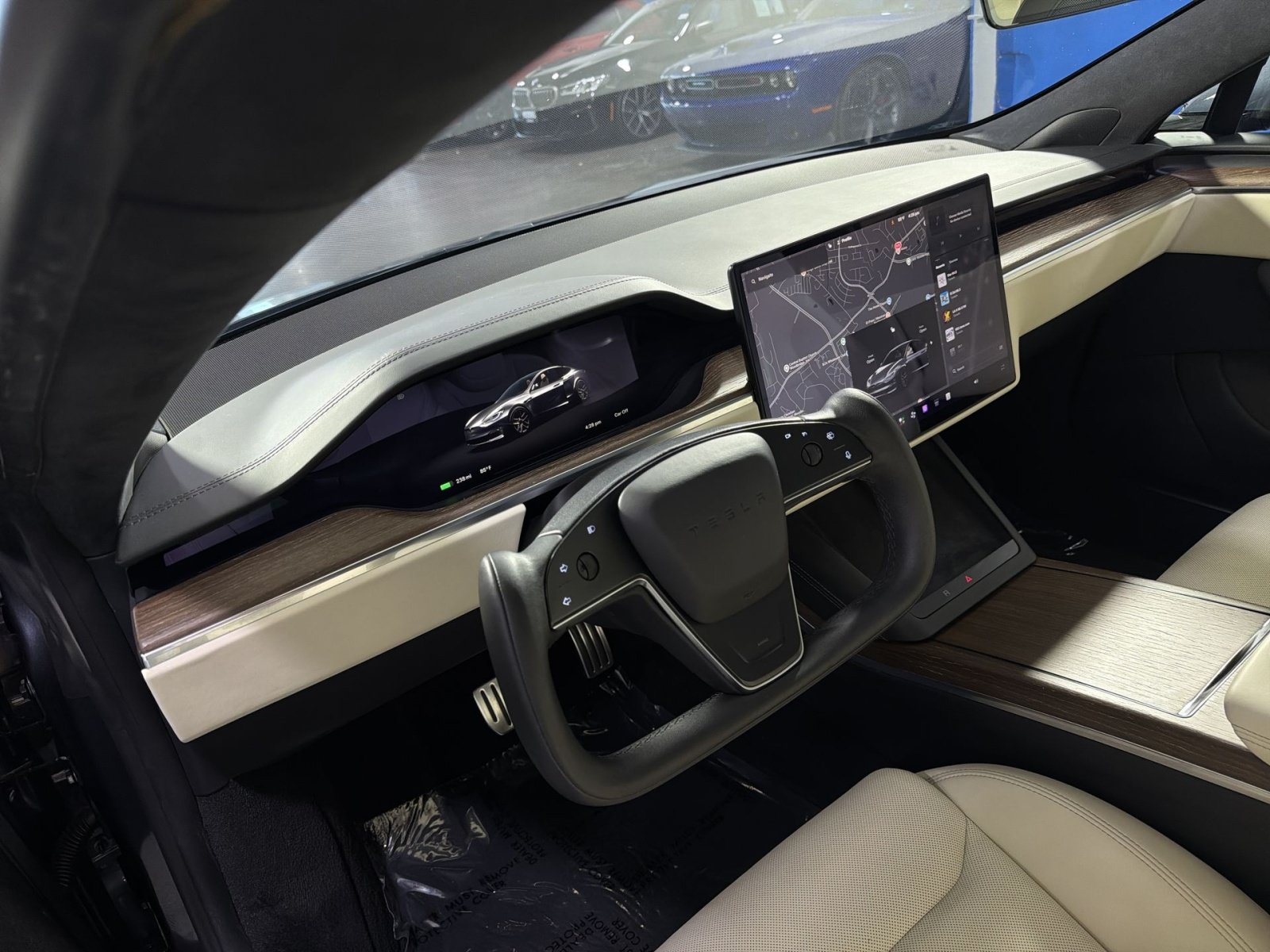 Used 2023 Tesla Model S Standard Range AWD/4WD image 18