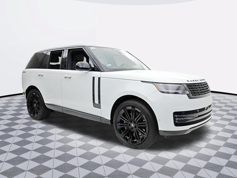 Used 2025 Land Rover Range Rover SE AWD/4WD image 17
