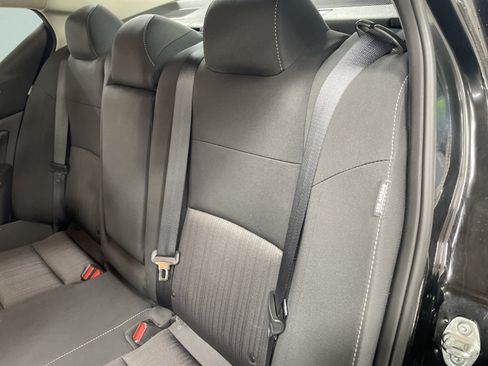 Used 2025 Nissan Altima 2.5 SV FWD image 10