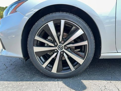 Used 2021 Nissan Altima 2.5 SR image 10