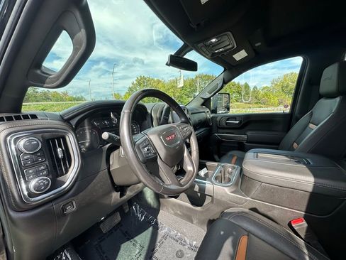 Used 2022 GMC Sierra 3500 AT4 image 10