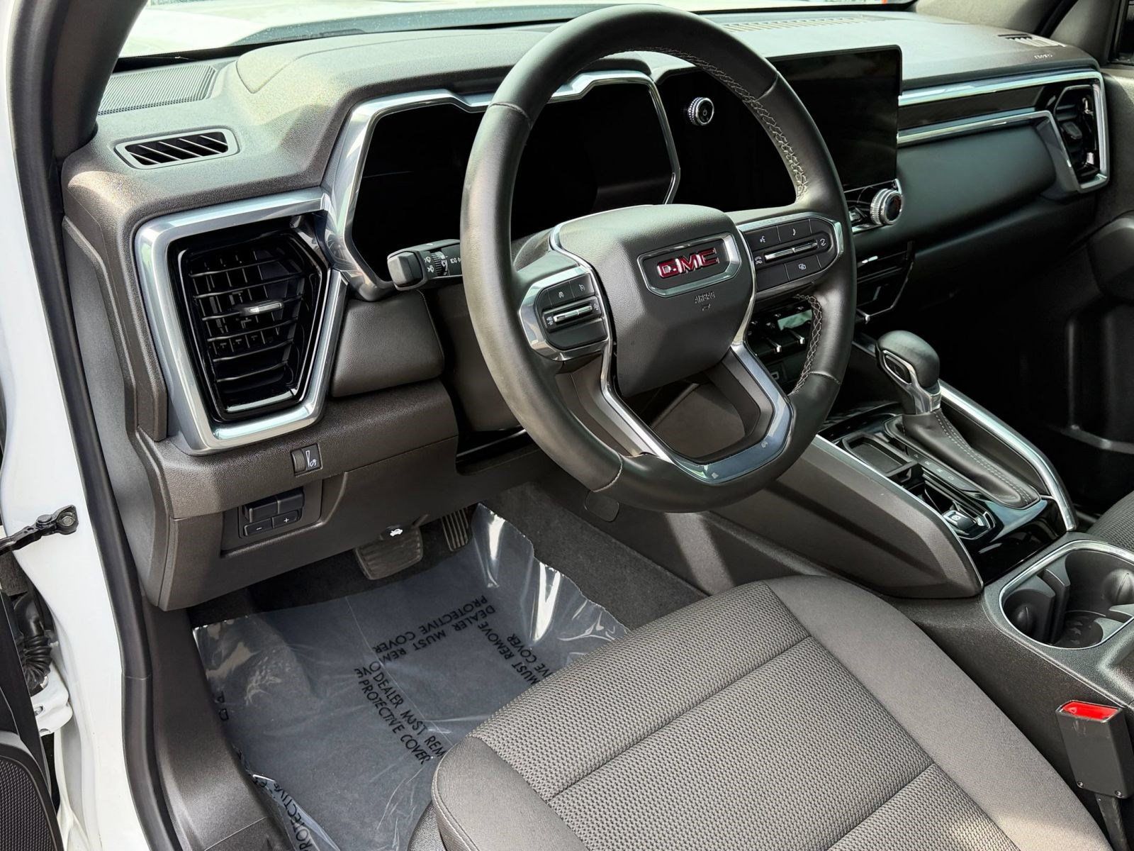 Used 2024 GMC Canyon Elevation w/ Convenience Package RWD image 4