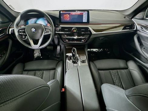 Used 2023 BMW 540i 540i w/ Premium Package image 16