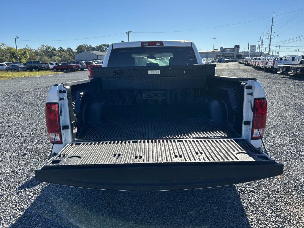 Used 2015 RAM 1500 Express RWD image 21