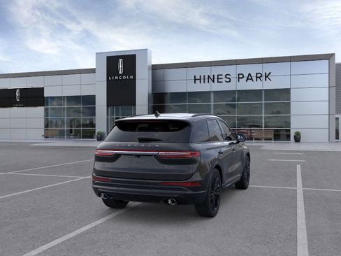 New 2026 Lincoln Corsair Premiere image 8