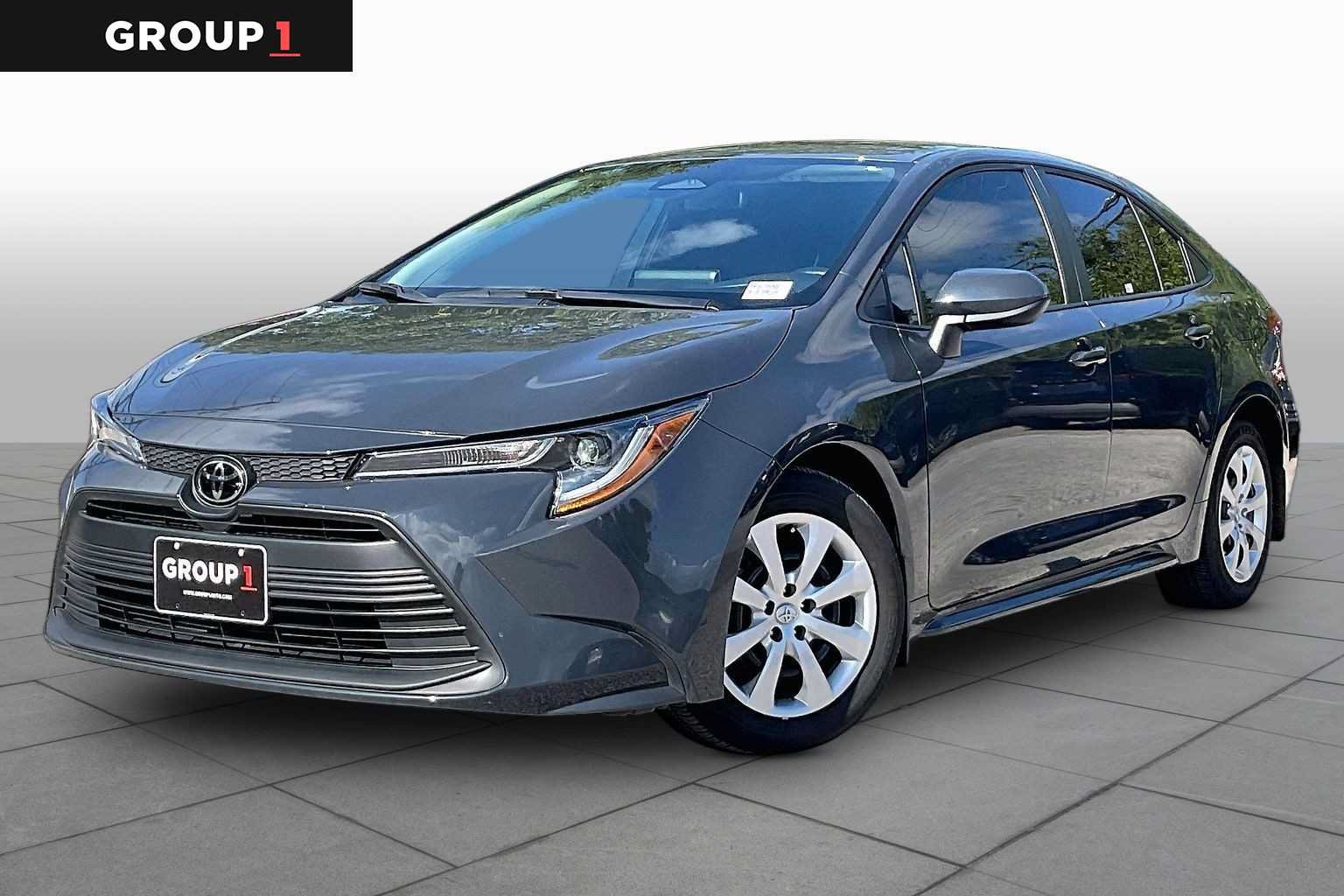 Used 2026 Toyota Corolla LE FWD image 1