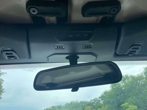 Used 2022 Jeep Gladiator Sport AWD/4WD image 31