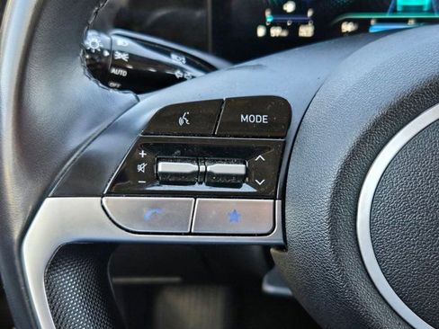 Used 2024 Hyundai Elantra Limited image 22