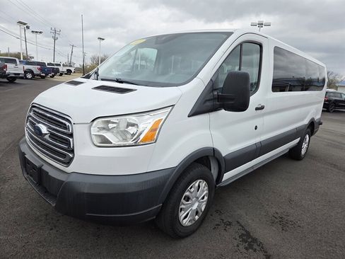 Used 2017 Ford Transit 350 XLT image 7