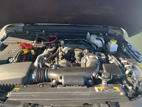 Used 2023 Jeep Gladiator Willys image 20