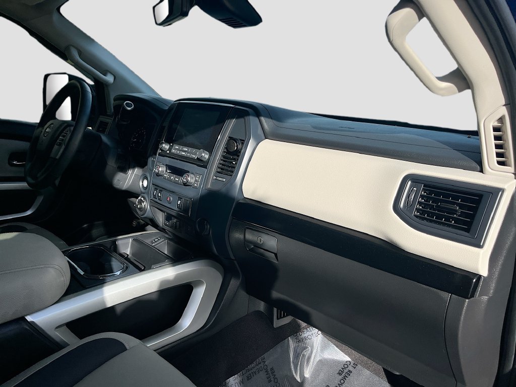 Used 2024 Nissan Titan SV w/ SV Convenience Package AWD/4WD image 28