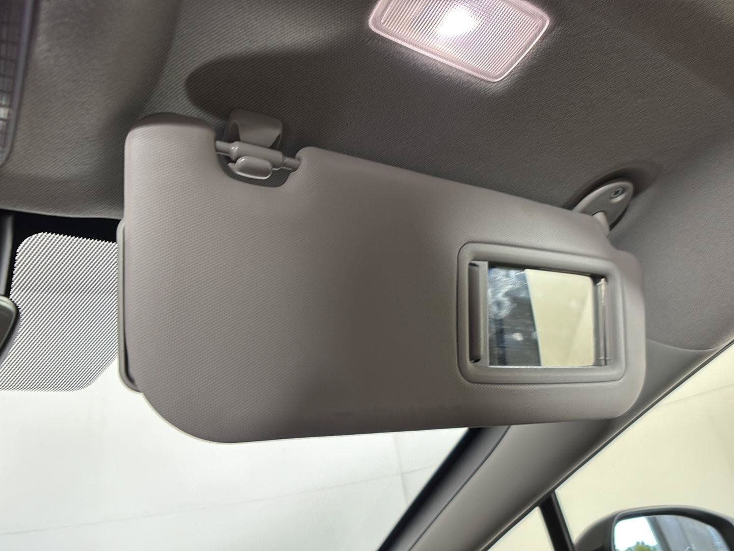 Used 2025 Toyota Prius LE FWD image 37