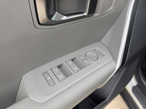 New 2027 Kia Seltos S FWD image 19