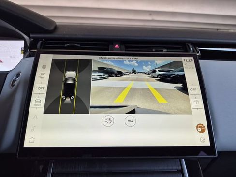 Used 2024 Land Rover Range Rover Velar Dynamic SE AWD/4WD image 15