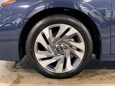 Used 2025 Subaru Legacy Limited AWD/4WD image 9