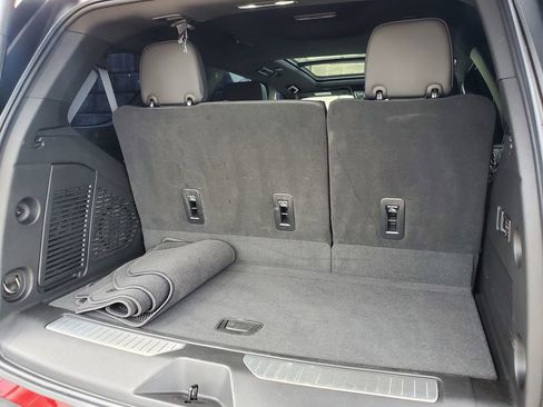 Used 2023 Chevrolet Tahoe Z71 w/ Luxury Package image 36