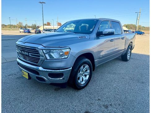 Used 2024 RAM 1500 Laramie image 8
