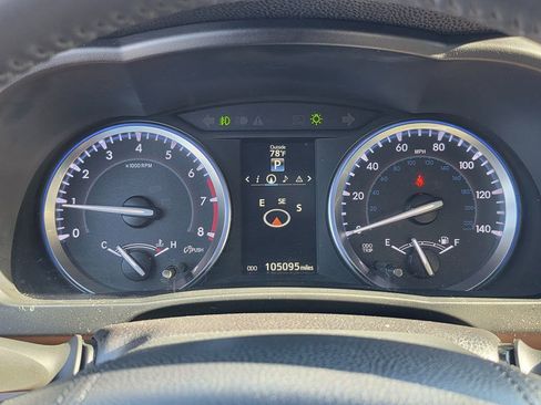 Used 2016 Toyota Highlander Limited image 30