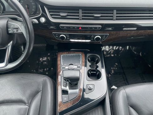 Used 2017 Audi Q7 3.0T Premium Plus image 31