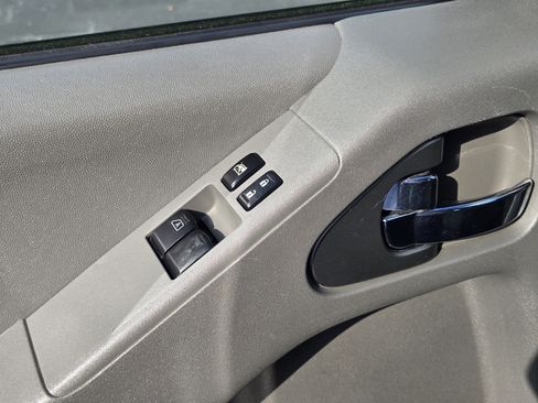 Used 2021 Nissan Frontier S w/ S Utility Package image 15