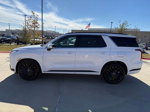 Certified 2025 Hyundai Palisade Calligraphy image 8