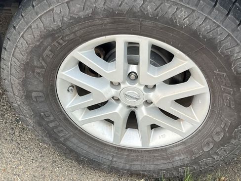 Used 2019 Nissan Frontier SV image 17