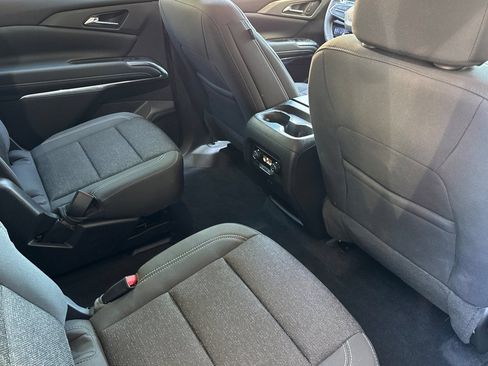 Used 2026 Chevrolet Traverse LT AWD/4WD image 18
