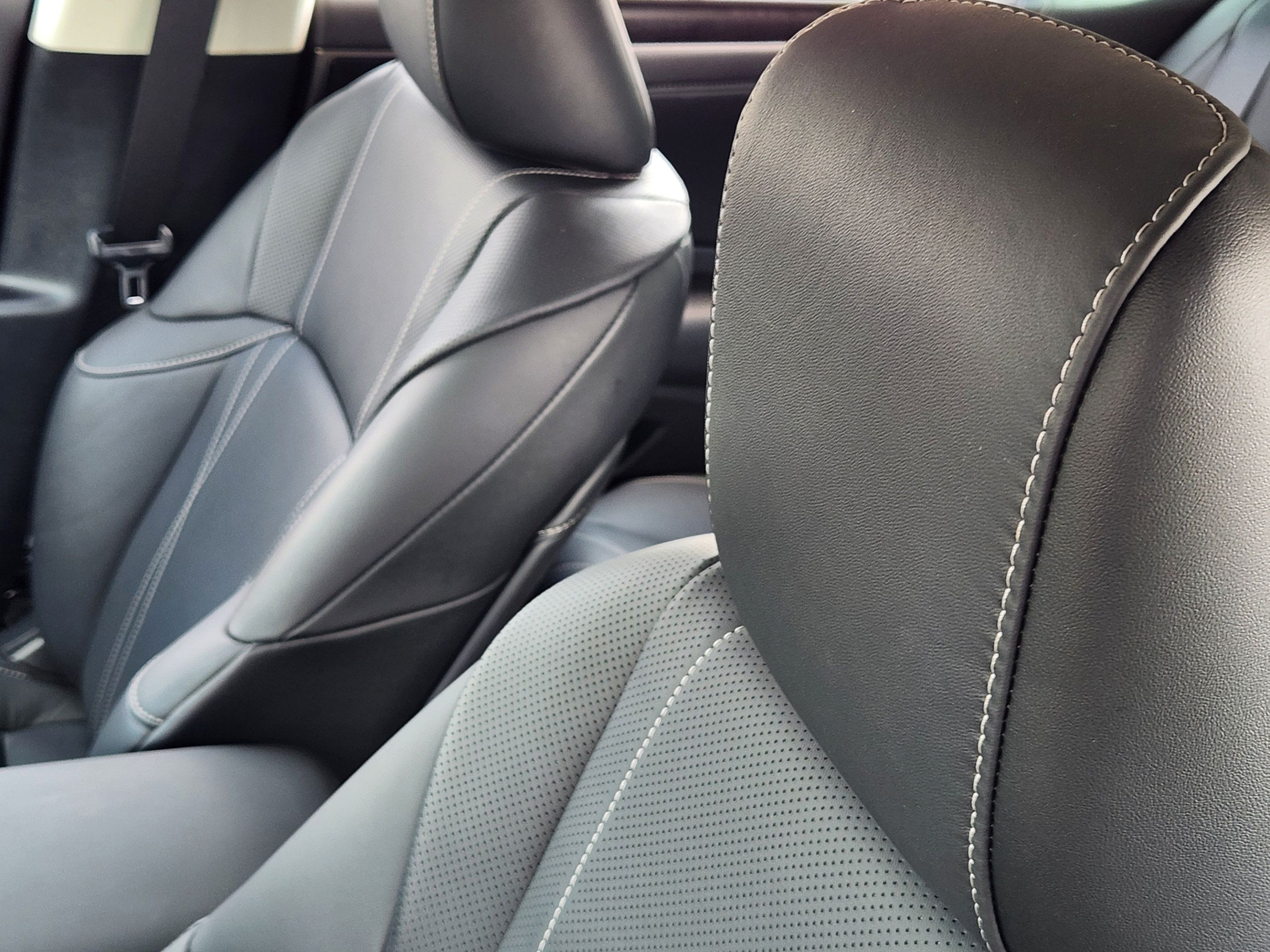 Used 2024 Lexus ES 350 Ultra Luxury w/ Accessory Package (Z2) FWD image 10