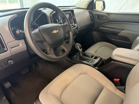 Used 2022 Chevrolet Colorado W/T RWD image 11