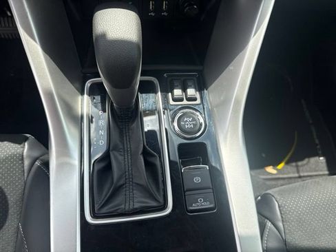 Used 2025 Mitsubishi Eclipse Cross SE AWD/4WD image 21