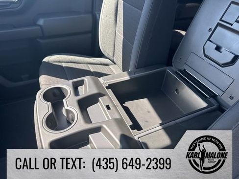 Used 2026 Chevrolet Silverado 1500 Custom Trail Boss w/ LPO, Dark Essentials Package AWD/4WD image 17