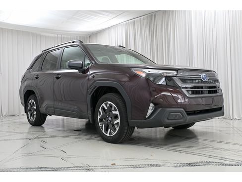 Used 2026 Subaru Forester Premium w/ Base/Premium Package AWD/4WD image 2