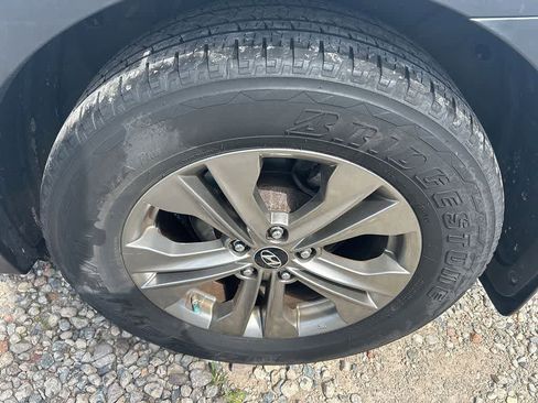 Used 2014 Hyundai Santa Fe Sport w/ Technology Package 04 FWD image 7