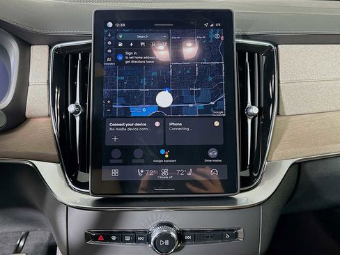 New 2026 Volvo XC90 T8 Plus image 13