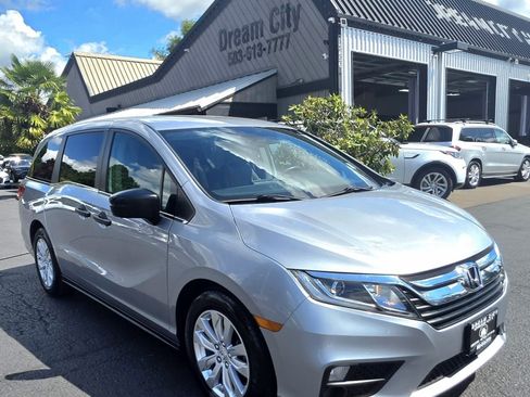 Used 2019 Honda Odyssey LX image 4