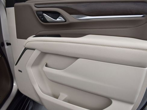 Used 2021 GMC Yukon Denali w/ LPO, Illumination Package image 23