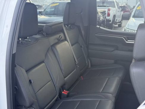 Used 2025 GMC Sierra 1500 SLT RWD image 31