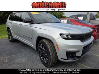 Used 2025 Jeep Grand Cherokee L Summit AWD/4WD video 1
