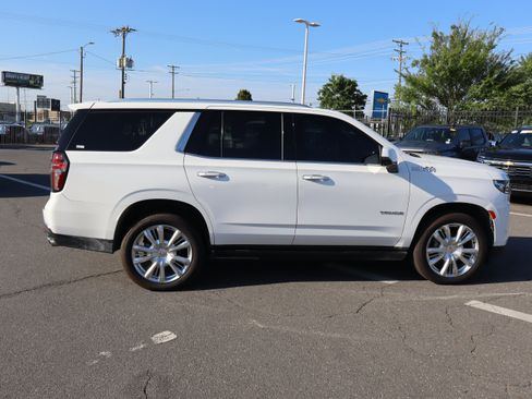 Used 2023 Chevrolet Tahoe High Country w/ Premium Package AWD/4WD image 11