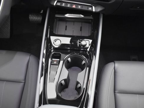 New 2026 Audi Q3 quattro 2.0T AWD/4WD image 16