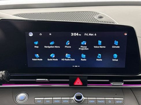 Used 2024 Hyundai Elantra SEL image 12