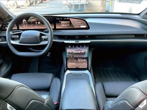 Used 2024 Lucid Air Touring image 15
